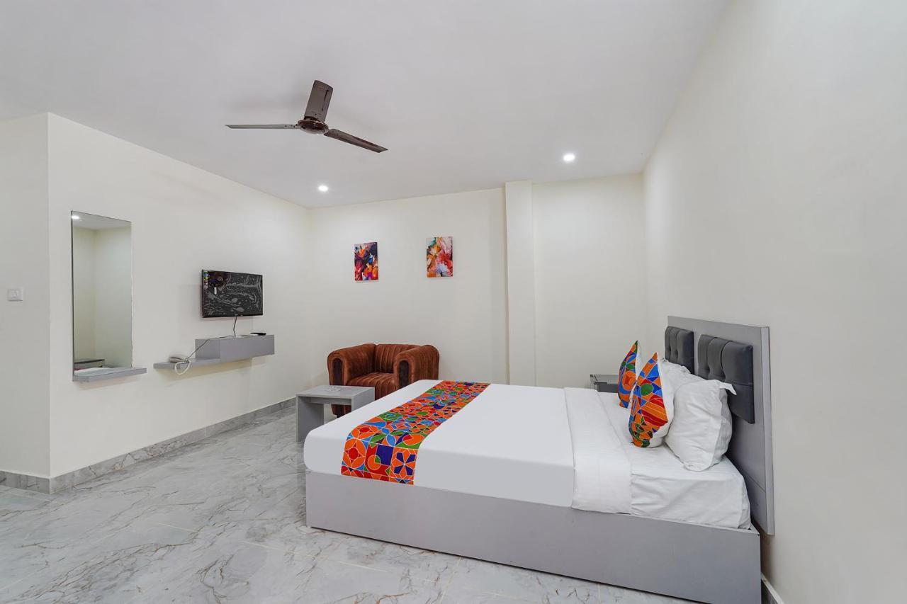 Fabexpress Ivory Pearl - Nr Sony Signal Hotell Bangalore Eksteriør bilde